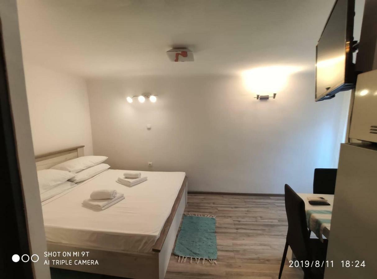 Apartament Cres Eksteriør bilde