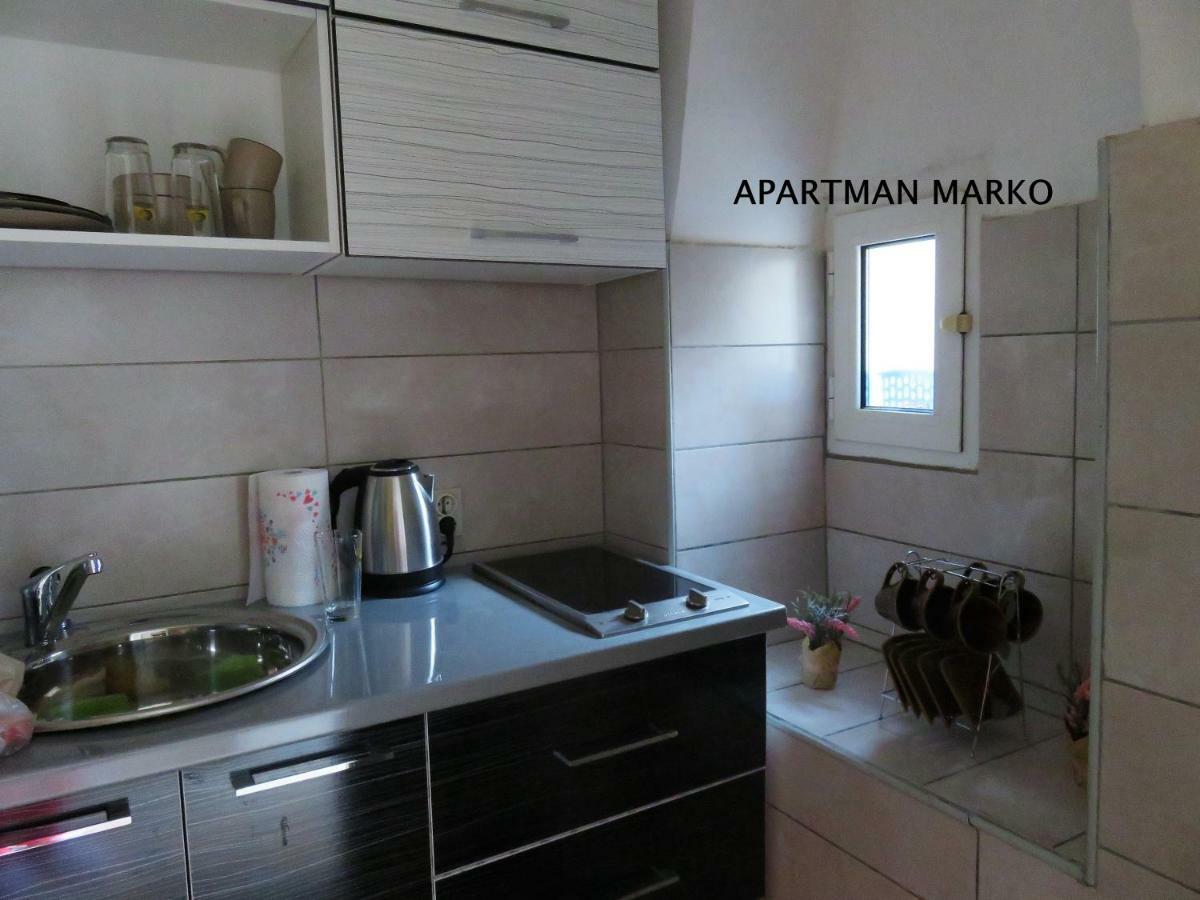 Apartament Cres Eksteriør bilde